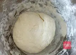 Illustration of how to make celery and pork dumplings 2