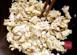 Illustration of how to make egg fried rice 2