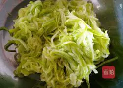 Illustration of how to make zucchini and egg dumplings 4