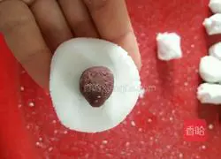 Illustration of how to make glutinous rice balls with red bean filling 6