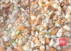 Illustration of how to make Shaomai 7