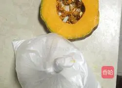 Illustration of how to make small glutinous rice balls 1 