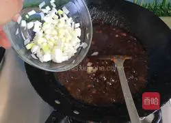 Illustration of how to make noodles with sauce 10