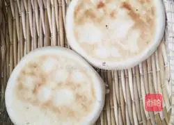 Illustration of how to make bean paste and milk-flavored dough pancakes 12