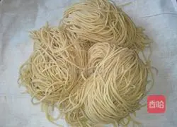 How to make fried noodles with eggs Illustration 1
