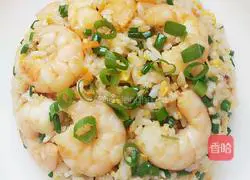 Illustration of how to make shrimp fried rice 16