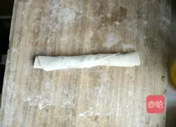 Illustration of how to make egg pancakes with garlic sauce 4