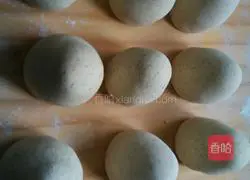 Illustration of making multigrain steamed buns 4