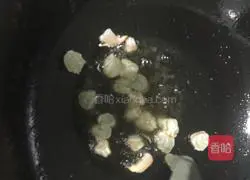 Illustration of how to make shrimp fried rice 3