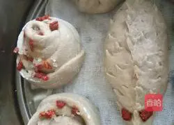 Illustration of how to make buckwheat rose steamed buns 5