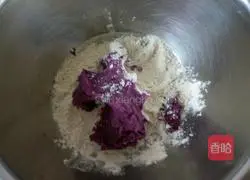 Illustration of how to make purple sweet potato blossom steamed buns 7