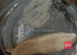 Illustration of how to make nutritionally balanced wheat skin dumplings 5