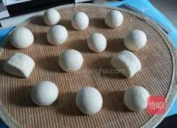 Illustration of how to make steamed buns with noodles 6