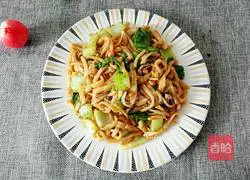 Illustration of how to make fried noodles with oyster sauce 12