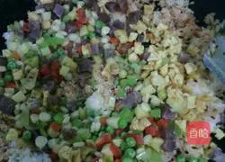 Laoganma's Assorted Egg Fried Rice Recipe Illustration 8