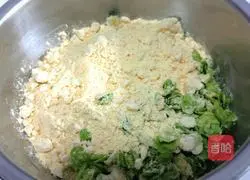 Illustration of how to make Yuqian cornmeal cake 2