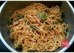 Illustration of how to make steamed beans and noodles 10