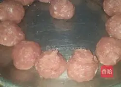 Illustration of how to make fried meatloaf with tomato sauce 2