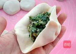 Illustration of how to make cabbage buns 17