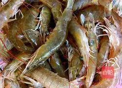 Illustration of how to make fried shrimp cakes 1