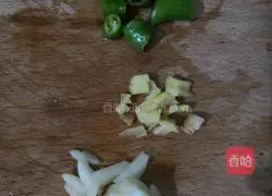 Illustration of how to make braised rice with cowpeas and potatoes 2