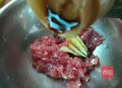 Illustration of how to make beef noodles 4