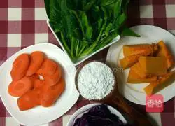 Illustration of how to make vegetable and fruit colored glutinous rice balls 1