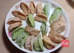 Illustration of how to make two-color dumplings 9