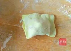 Illustration of how to make colorful wontons 7