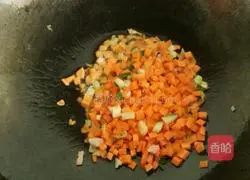 Illustration of how to make bacon and egg fried rice 4