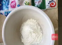 Illustration of how to make rose steamed buns 1