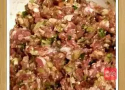 Dumplings, illustration of how to make them 1