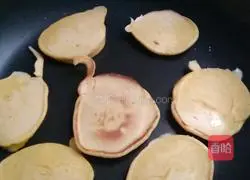 Illustration of how to make waffles 3