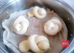 Little Bird Pumpkin Steamed Buns Recipe Illustration 12