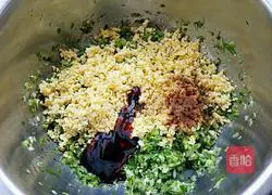 Illustration of how to make zucchini and egg dumplings 12