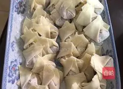 Illustration of how to make fresh meat wontons (can be used for breakfast or snacks) 7