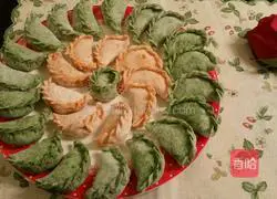 Illustration of how to make beef and radish colorful dumplings 5