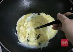 Illustration of how to make seaweed fried rice 5