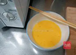 Cucumber, ham and egg fried rice recipe illustration 2