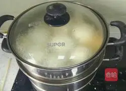 Illustration of how to make carrot and beef buns 11