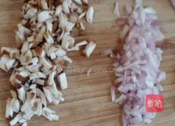 Illustration of how to make curry fried rice 1