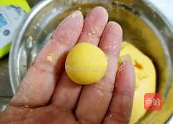 Illustration of how to make pumpkin glutinous rice balls 9