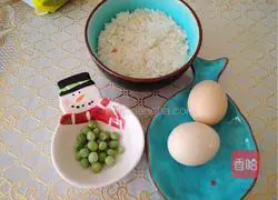 Illustration of how to make sunflower diced pork fried rice 1