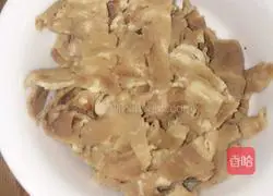 Illustration of how to make fried beef noodles with vegetables 8