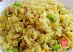 Illustration of how to make curry chicken fried rice 10