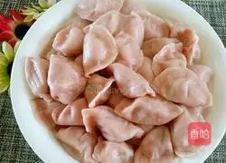 Illustration of how to make dragon fruit skin dumplings 4