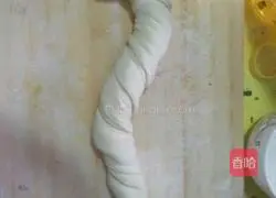 Illustration of how to make scallion pancakes 7