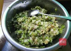 Illustration of how to make handmade buns 2