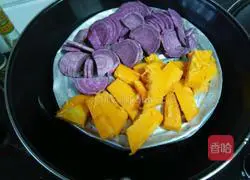 Illustration of how to make lollipop steamed buns 1