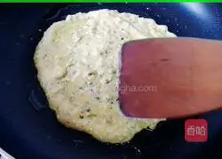 Illustration of how to make river clam egg pancake 9